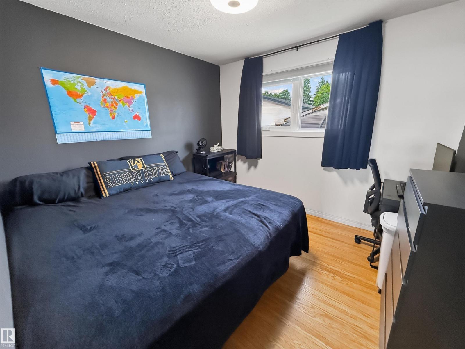 16046 95 Av Nw Property Photo 20