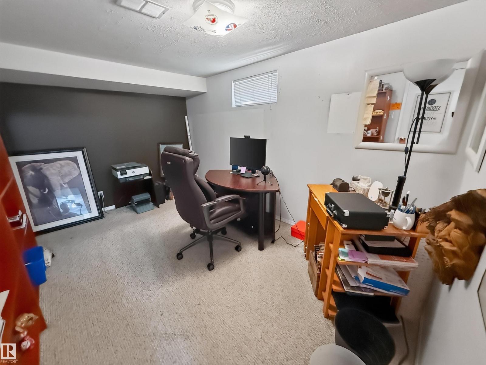 16046 95 Av Nw Property Photo 24