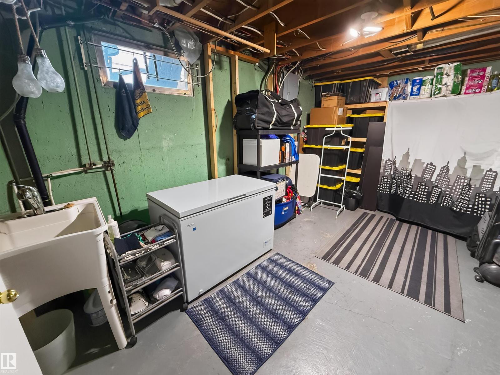 16046 95 Av Nw Property Photo 30