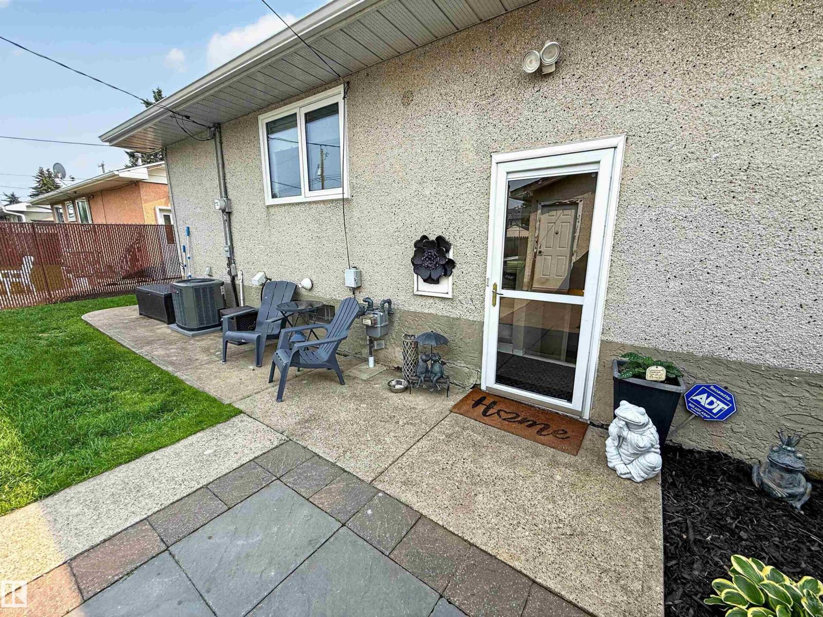 16046 95 Av Nw Property Photo 35