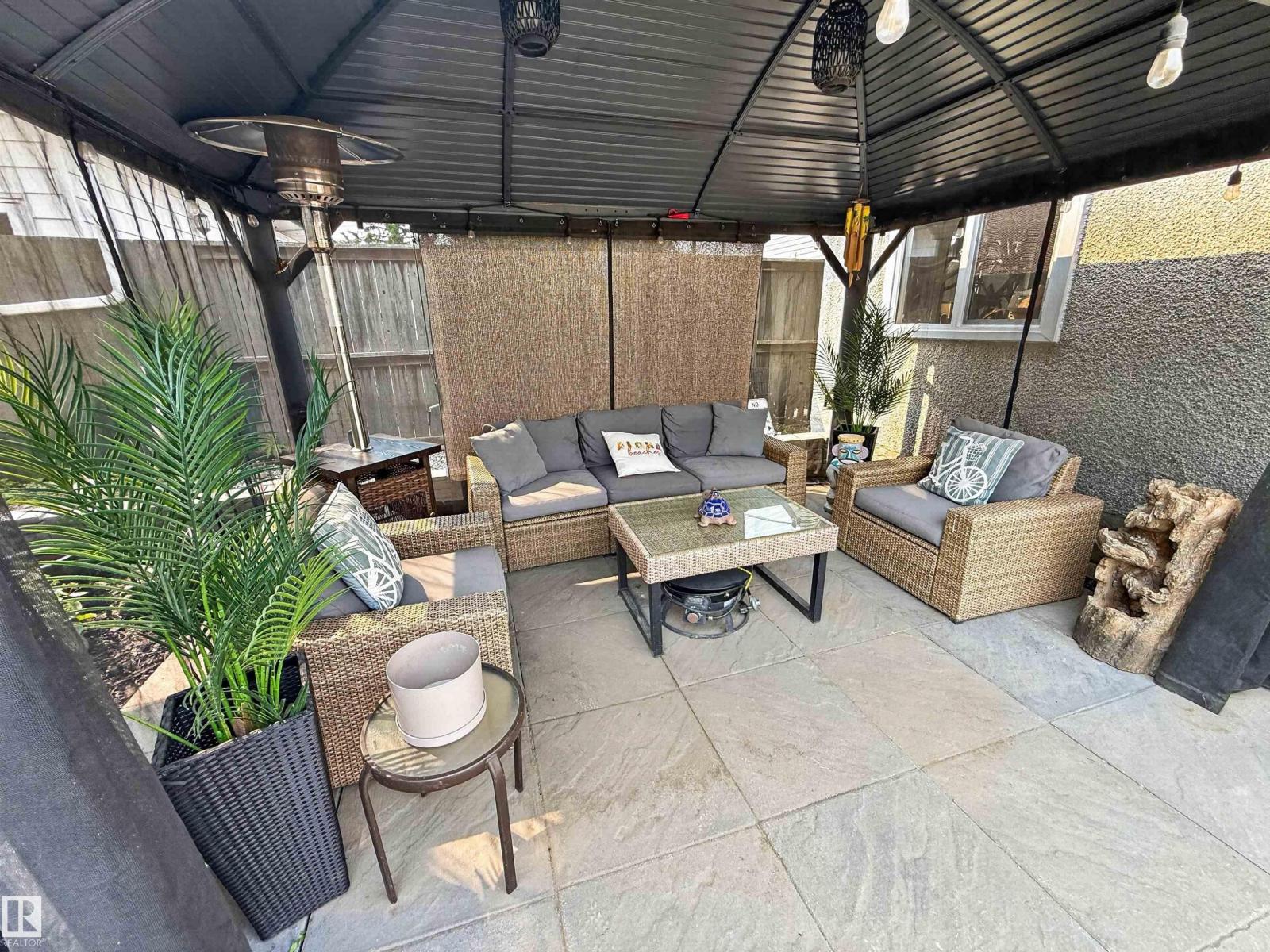 16046 95 Av Nw Property Photo 37