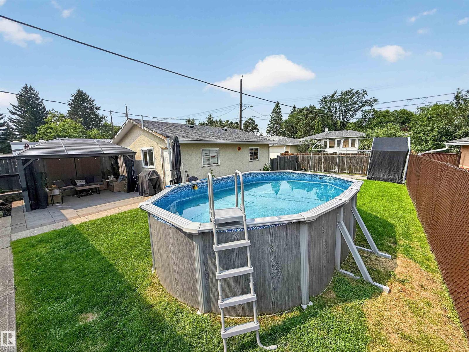 16046 95 Av Nw Property Photo 39