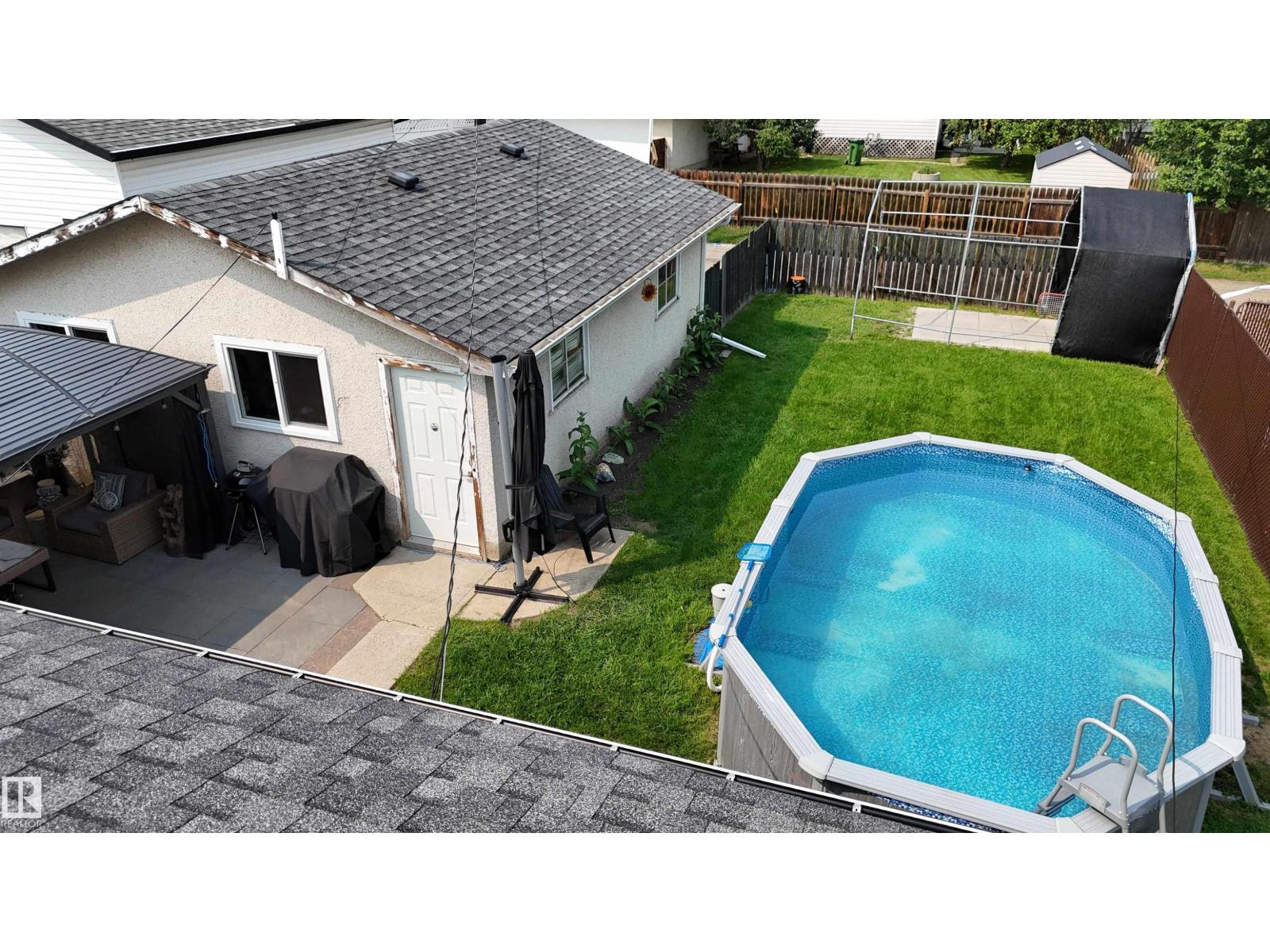 16046 95 Av Nw Property Photo 40