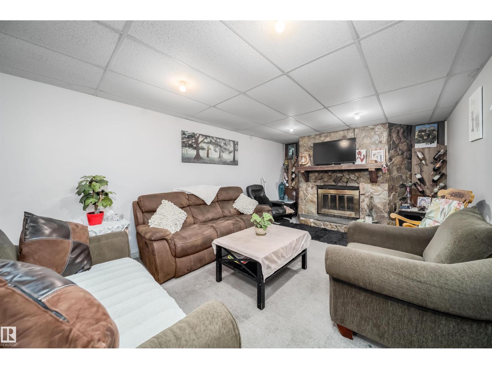 10245 160 St Nw Property Photo 26