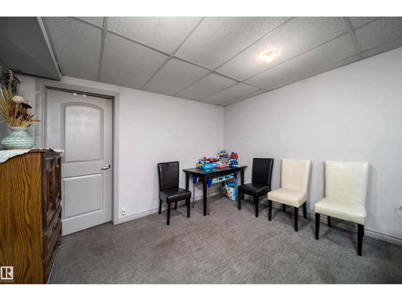 10245 160 St Nw Property Photo 28