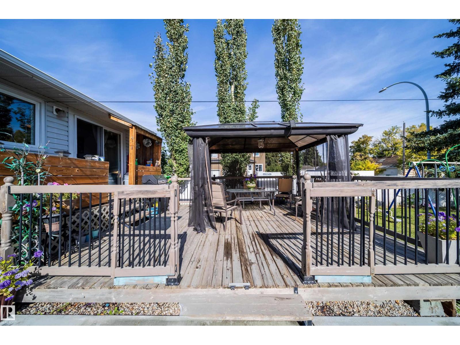 10245 160 St Nw Property Photo 41