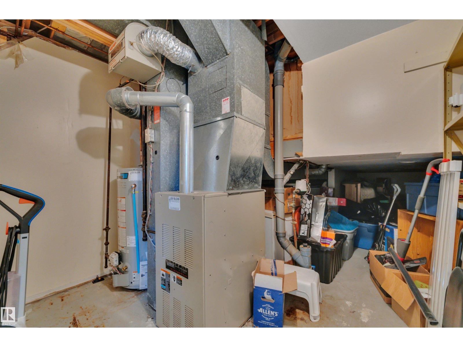 4205 37 Av Property Photo 18