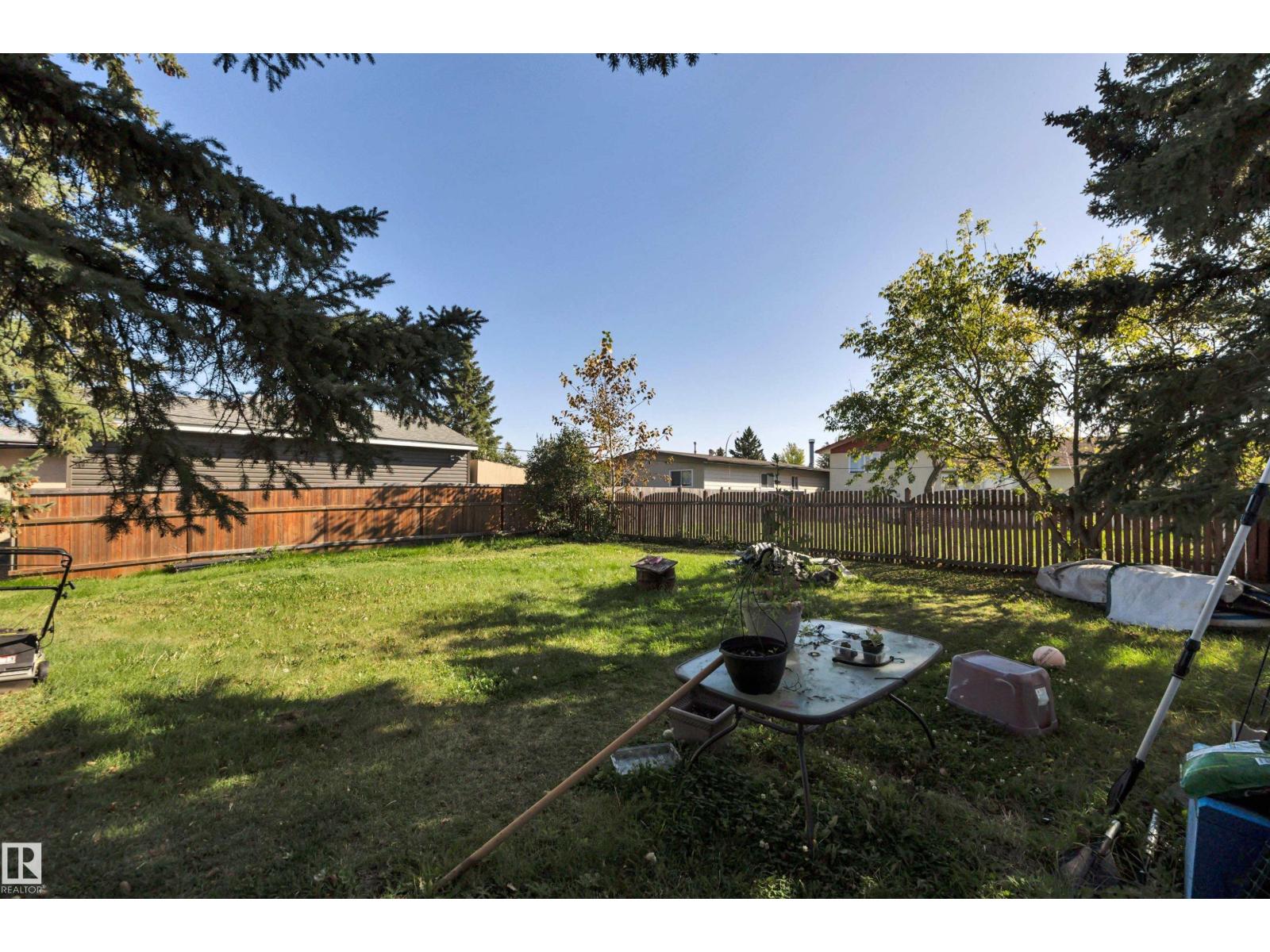4205 37 Av Property Photo 19