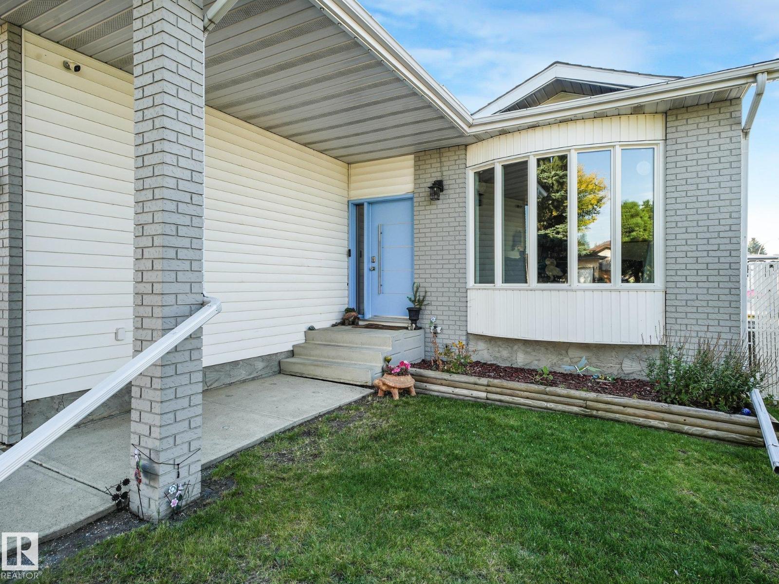 15416 78 St Nw Property Photo 2