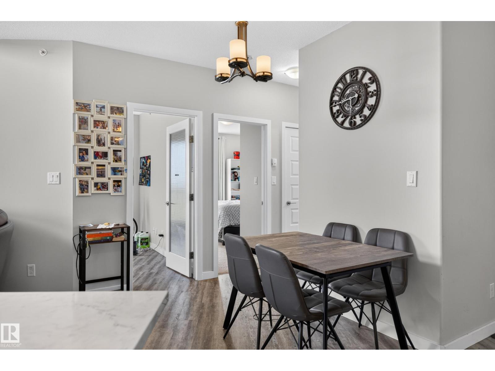 #411 304 Ambleside Link Li Sw Property Photo 18