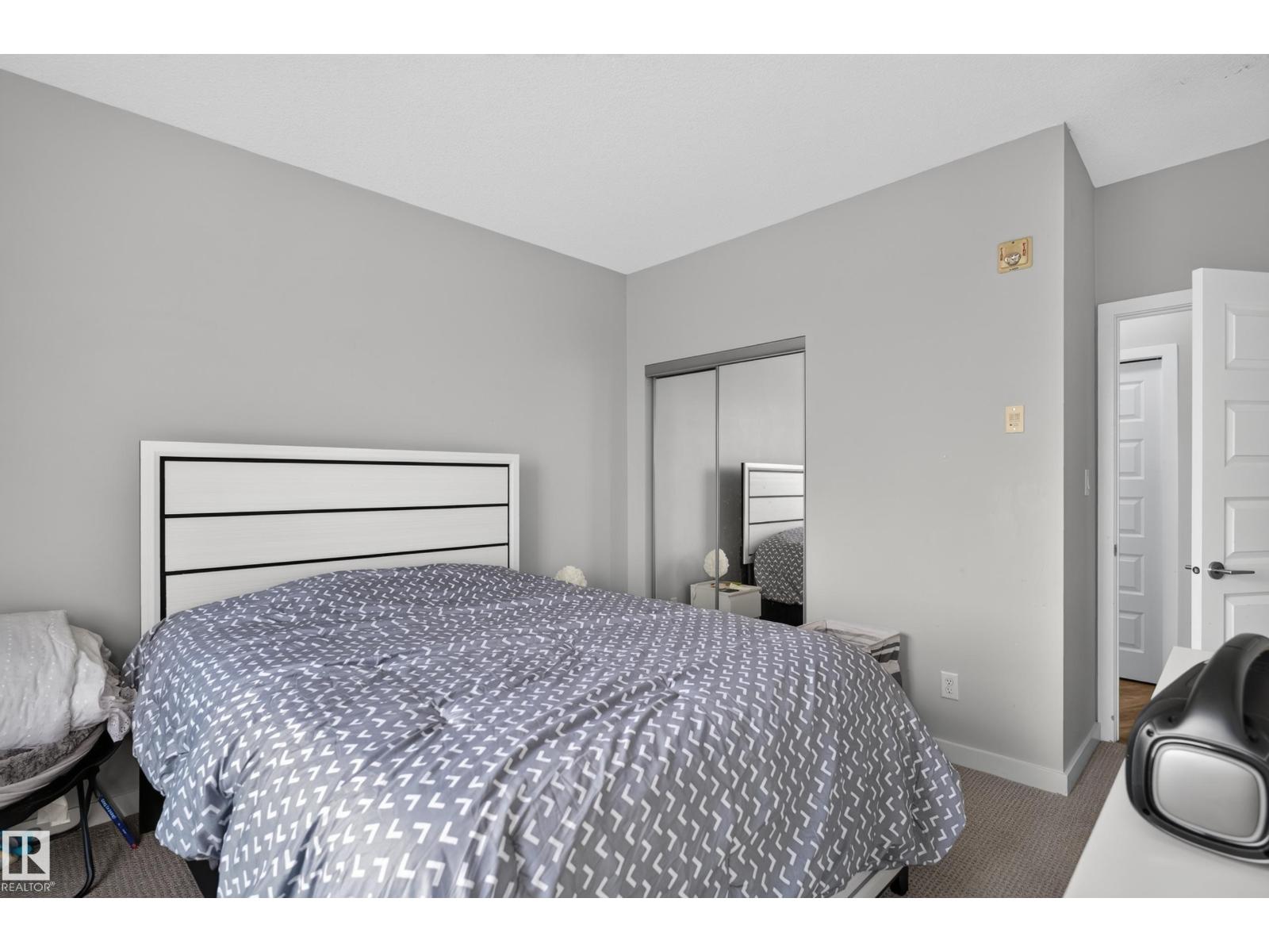 #411 304 Ambleside Link Li Sw Property Photo 31