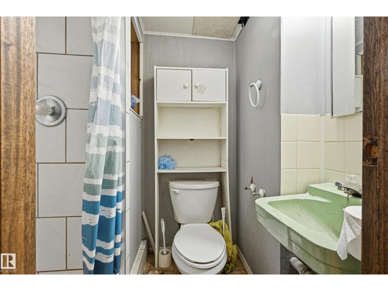 11622 133 St Nw Property Photo 16
