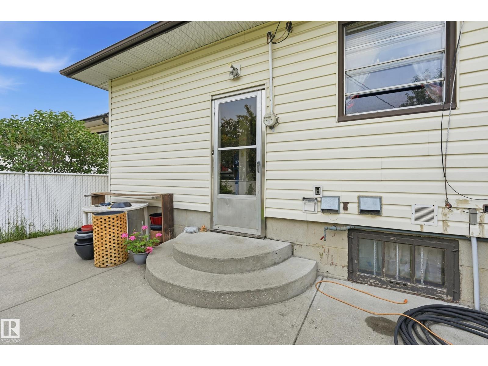 11622 133 St Nw Property Photo 18