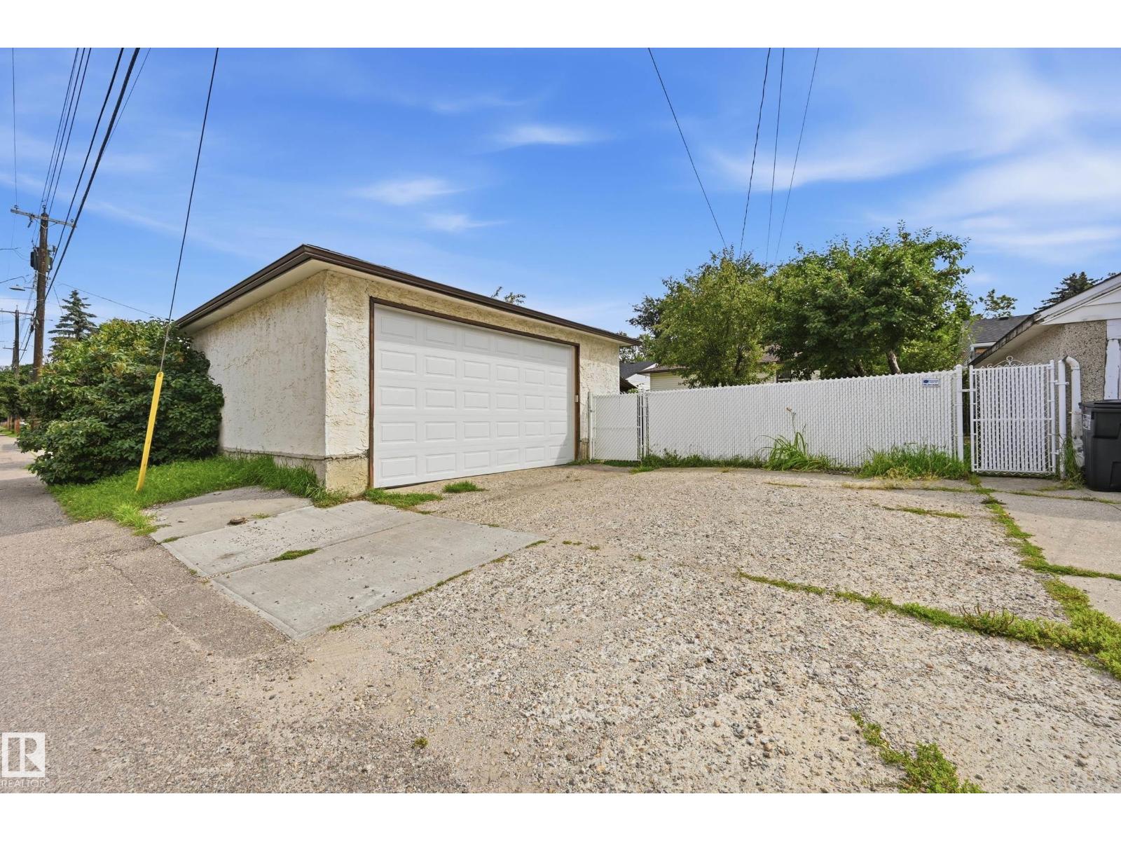 11622 133 St Nw Property Photo 25