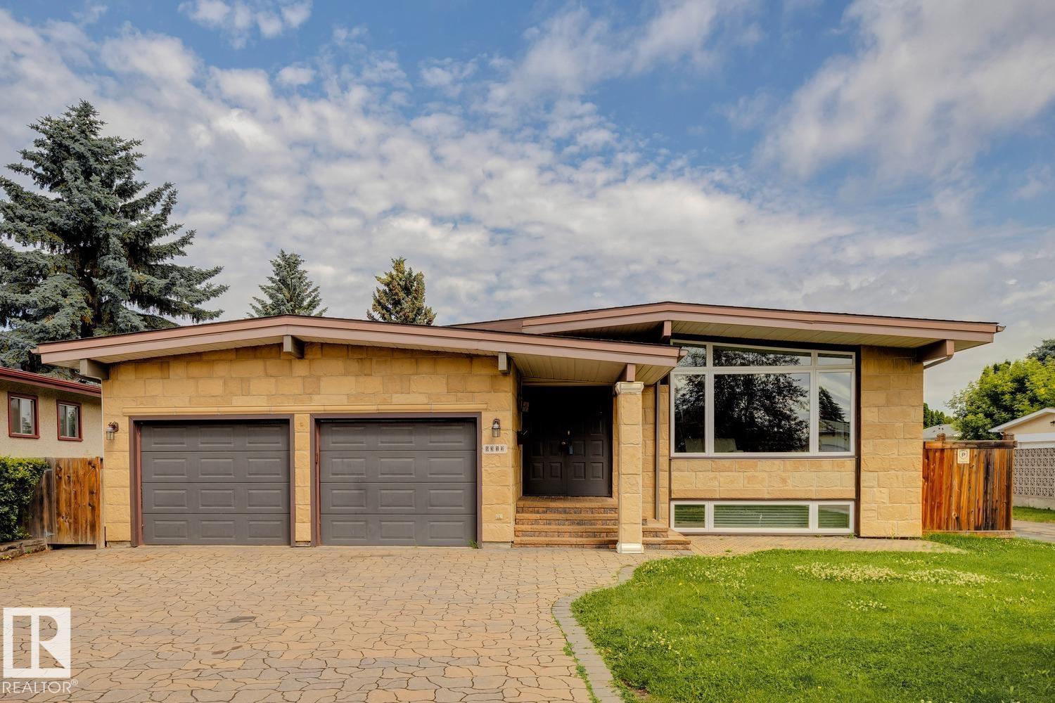 9312 151 Av Nw Property Photo 1