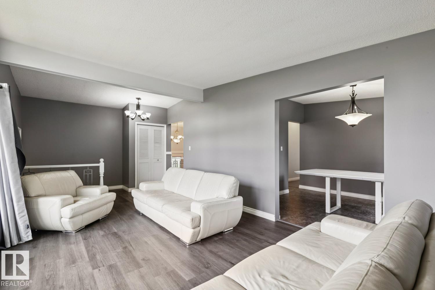 9312 151 Av Nw Property Photo 6