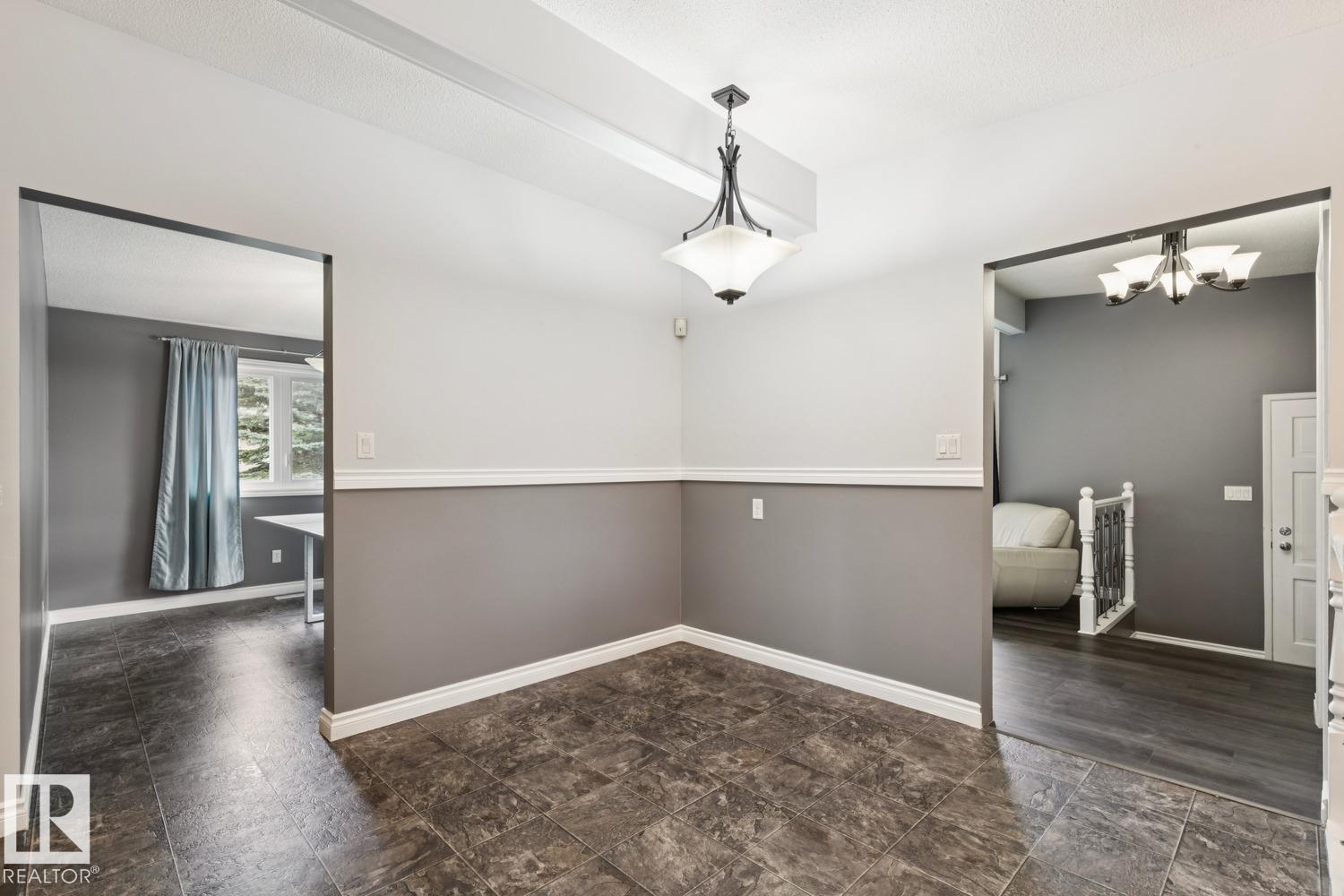 9312 151 Av Nw Property Photo 13