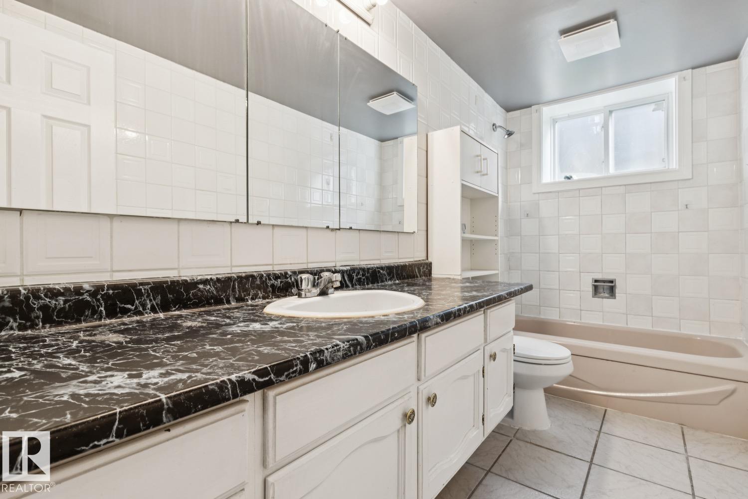 9312 151 Av Nw Property Photo 36