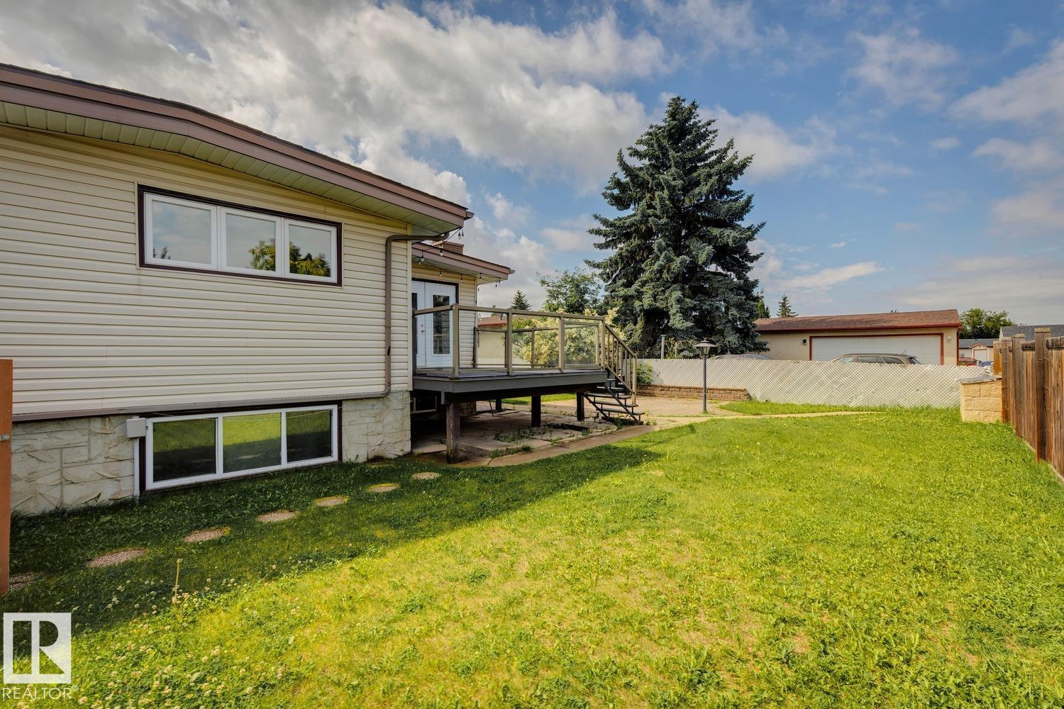9312 151 Av Nw Property Photo 42