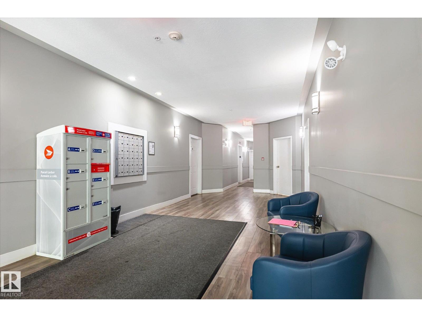 #403 10046 110 St Nw Property Photo 4