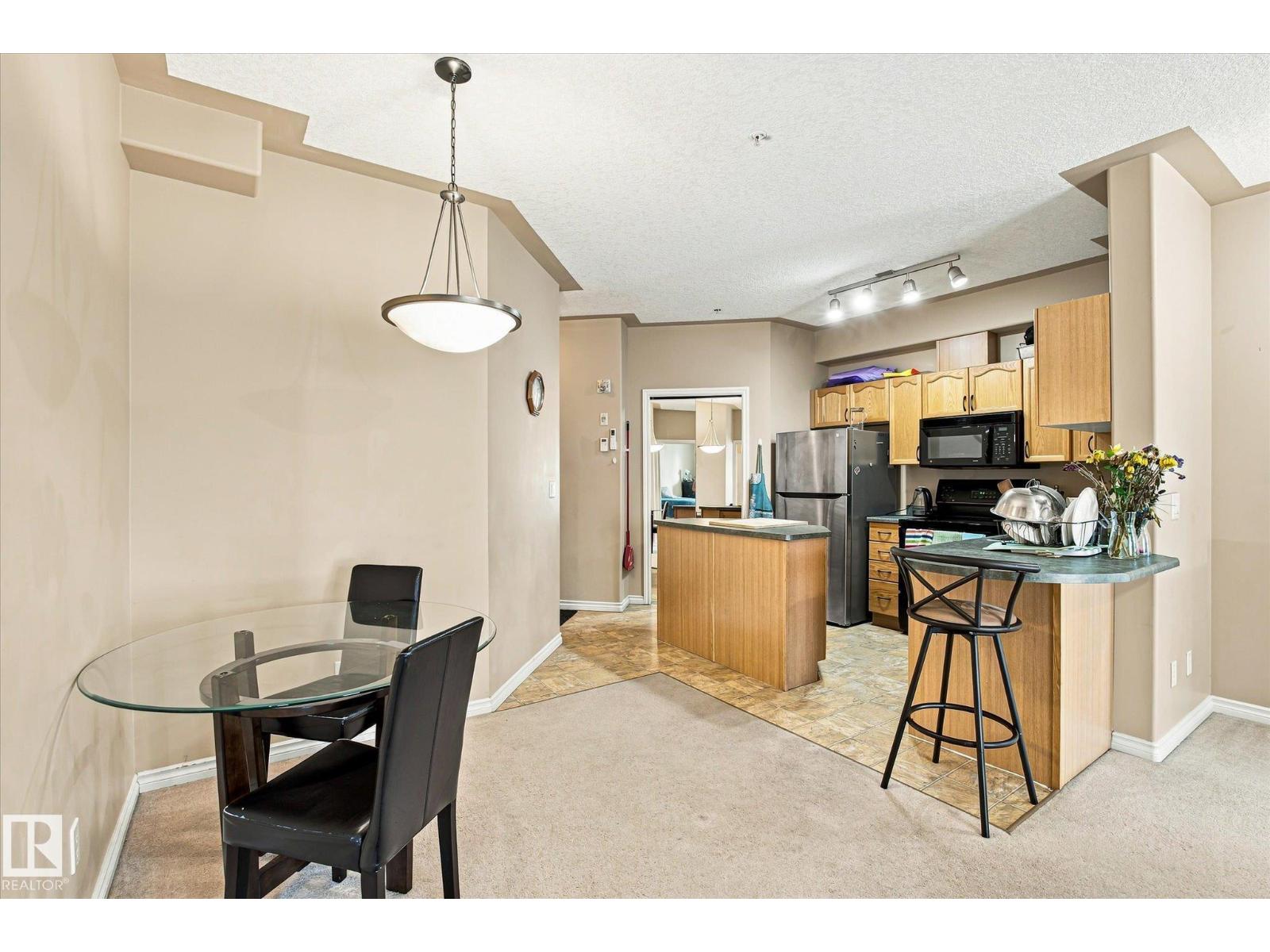 #403 10046 110 St Nw Property Photo 9