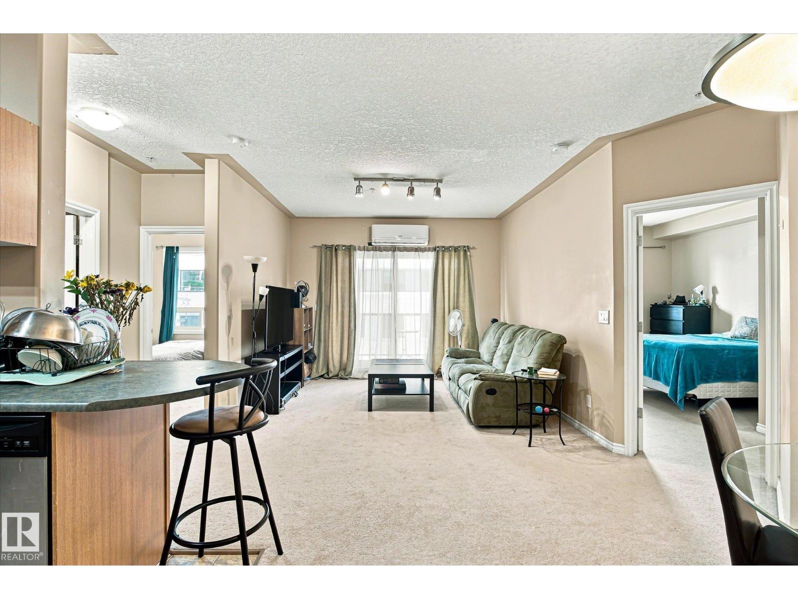 #403 10046 110 St Nw Property Photo 17