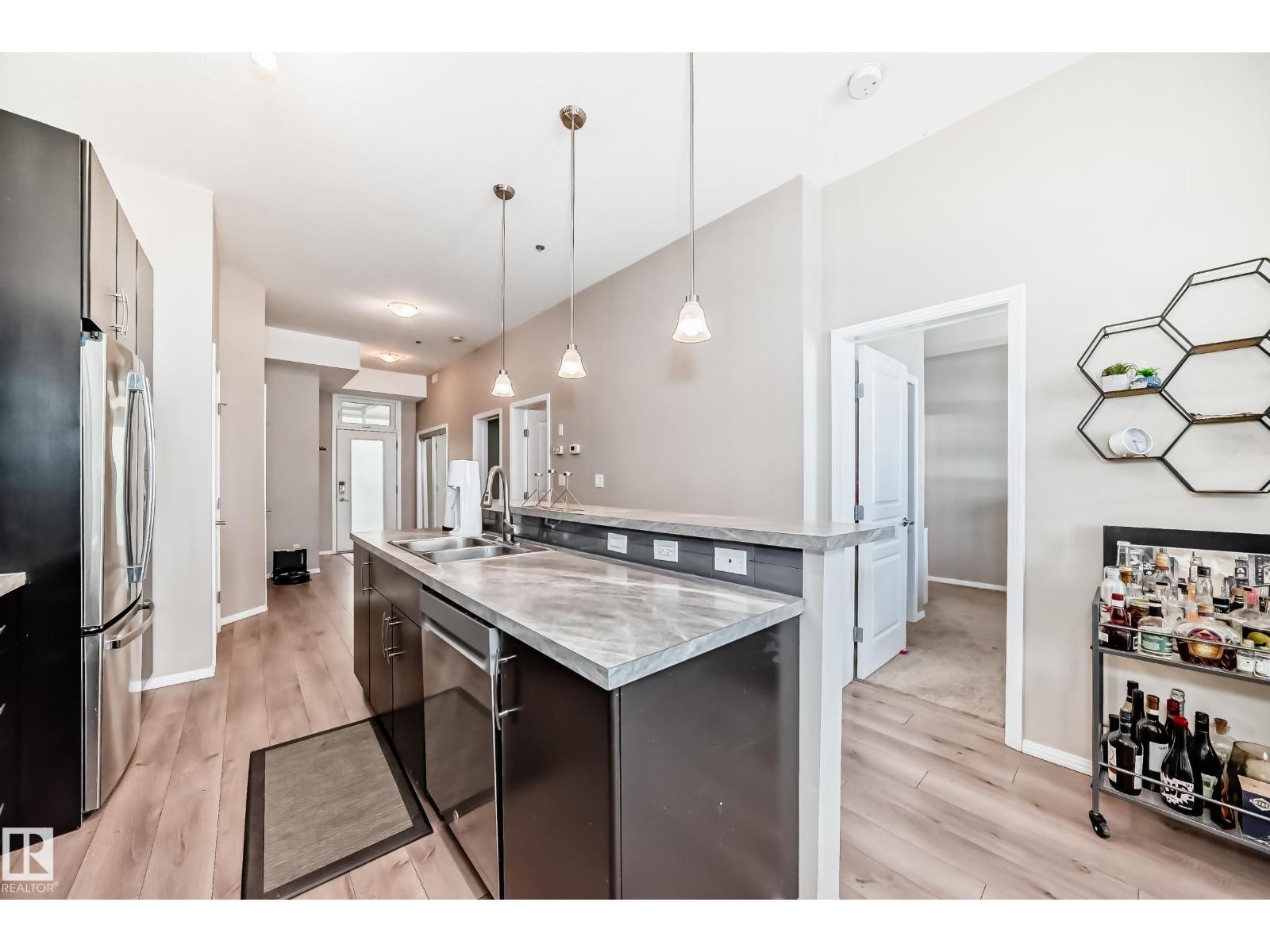 #216 10531 117 St Nw Property Photo 10