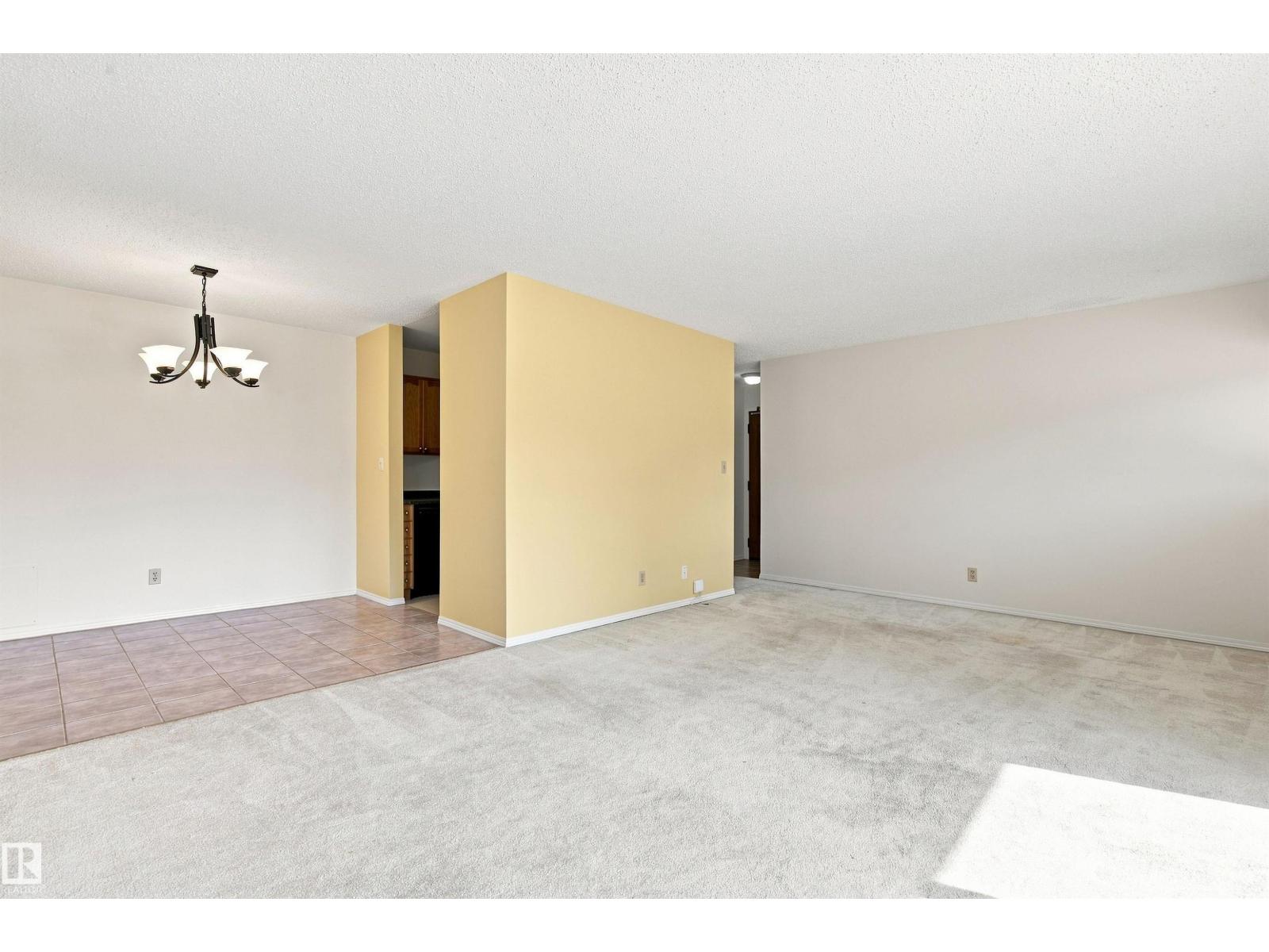 #115 10511 19 Av Nw Property Photo 11