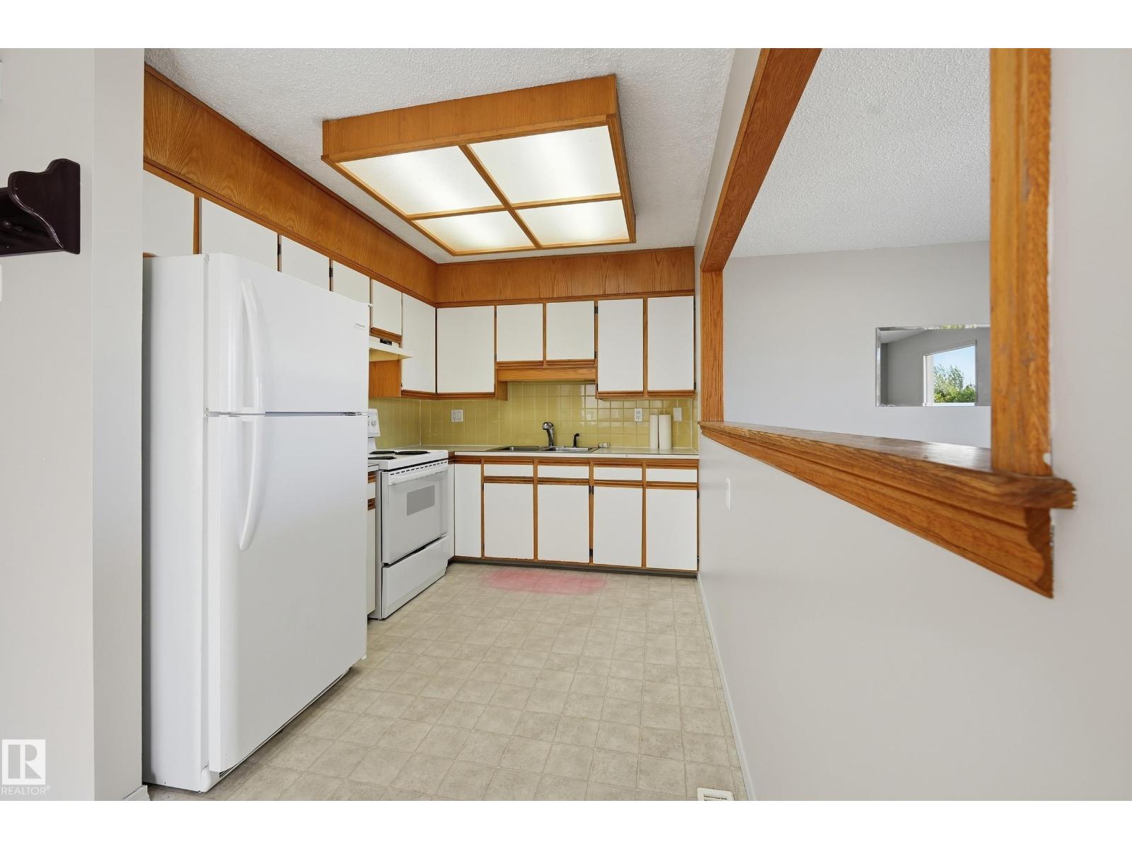 13210 39a St Nw Property Photo 3