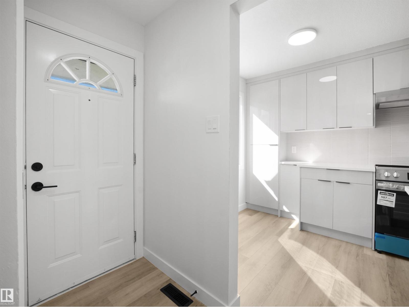 12c Twin Tc Nw Property Photo 3