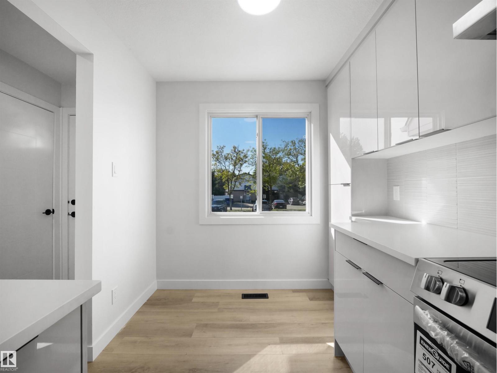 12c Twin Tc Nw Property Photo 5