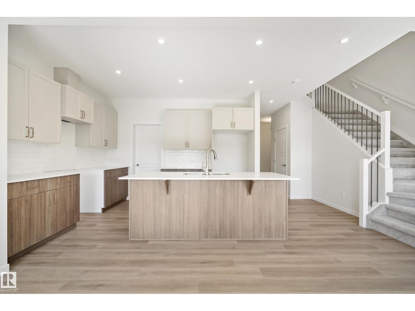 20739 24 Av Nw Property Photo 10
