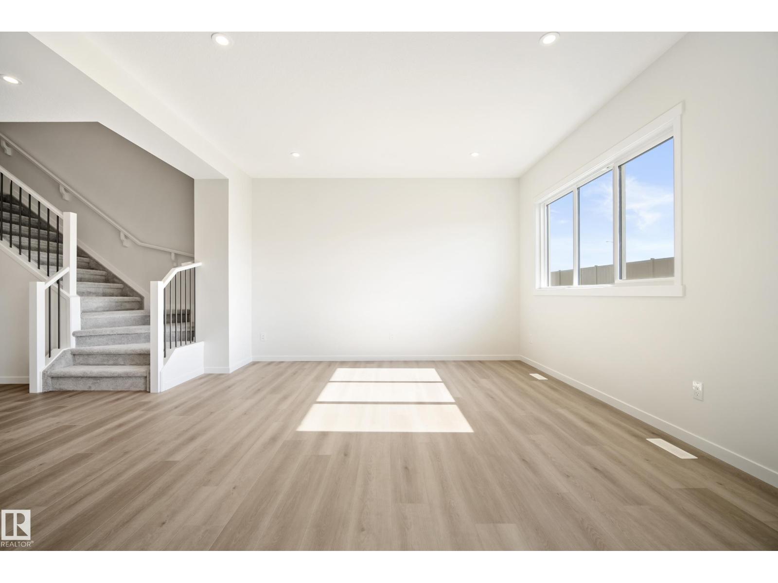 20739 24 Av Nw Property Photo 14