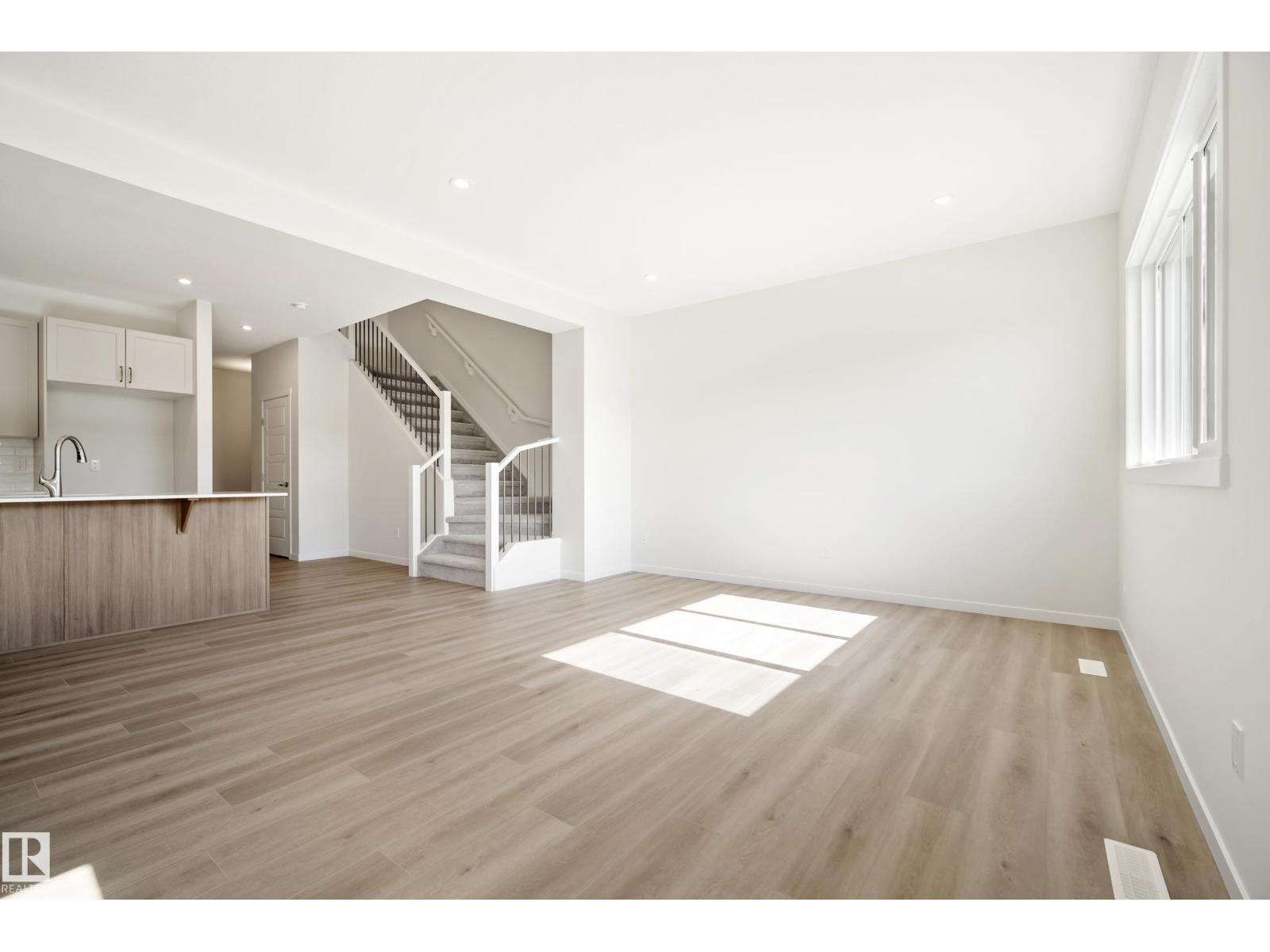 20739 24 Av Nw Property Photo 15