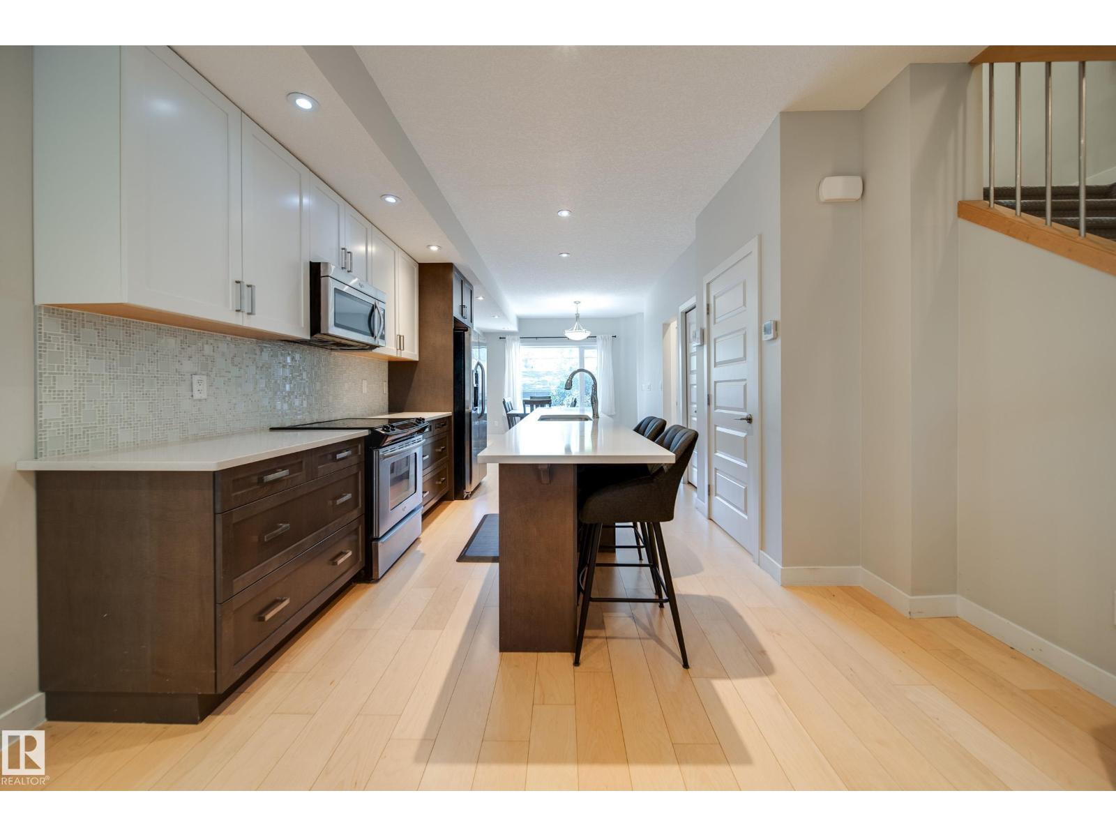 10328 83 St Nw Property Photo 12