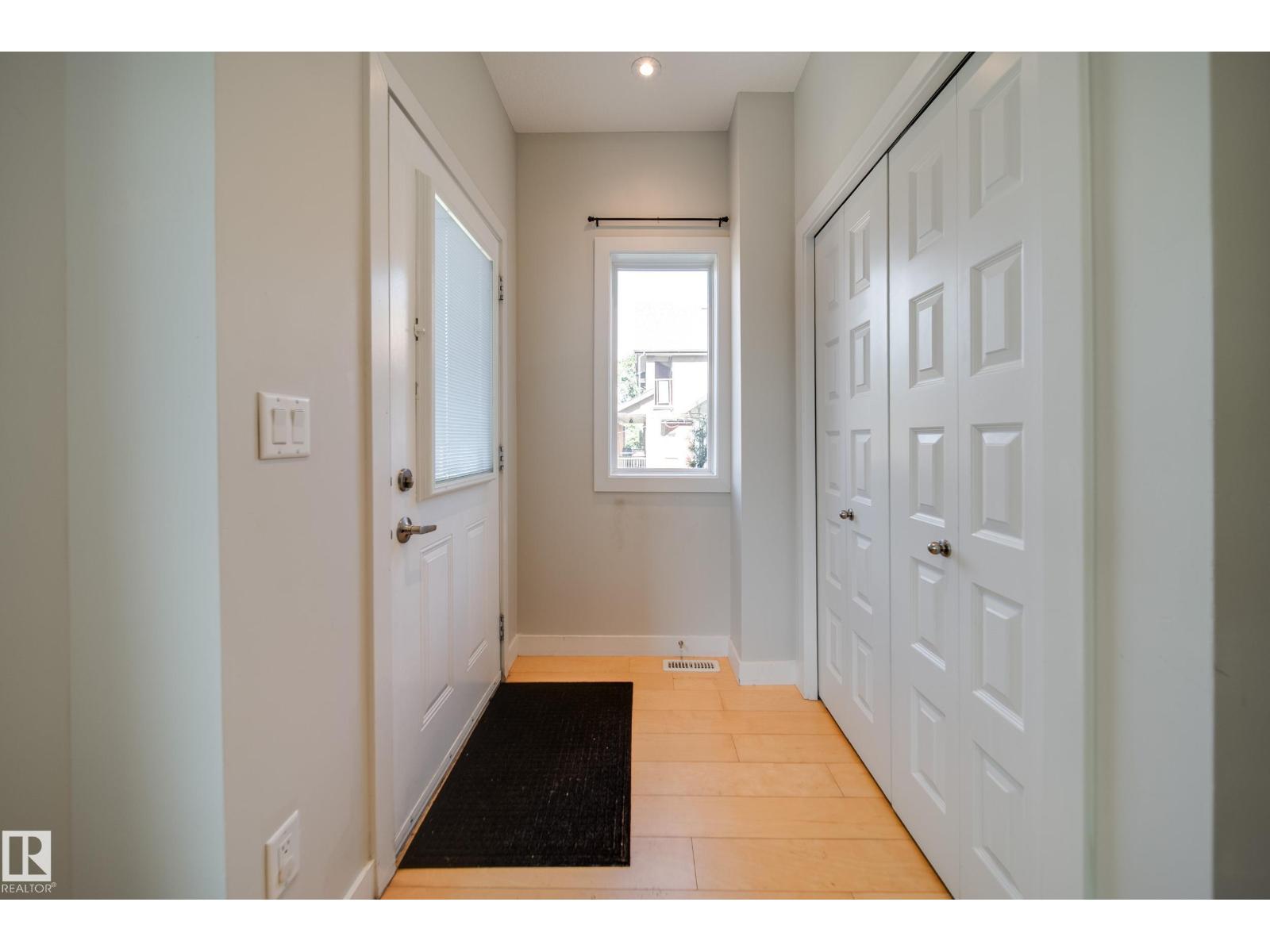 10328 83 St Nw Property Photo 19