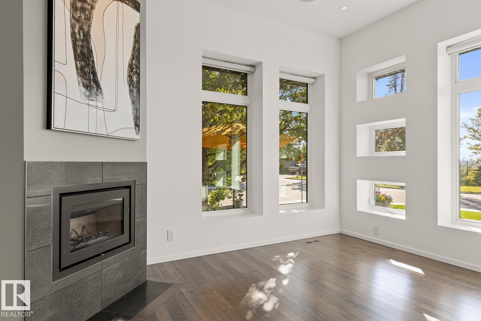 7548 110 Av Nw Property Photo 11