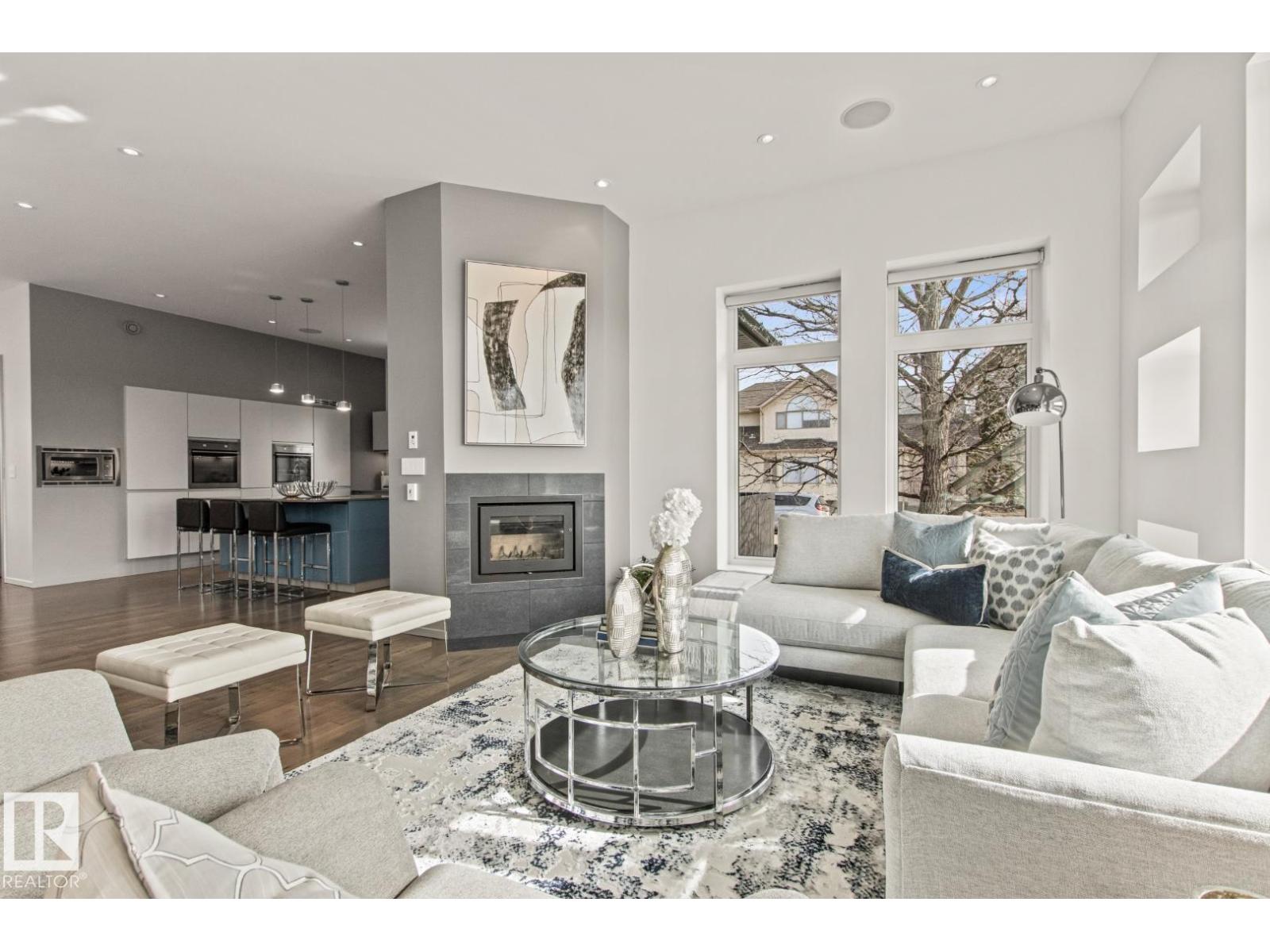 7548 110 Av Nw Property Photo 13