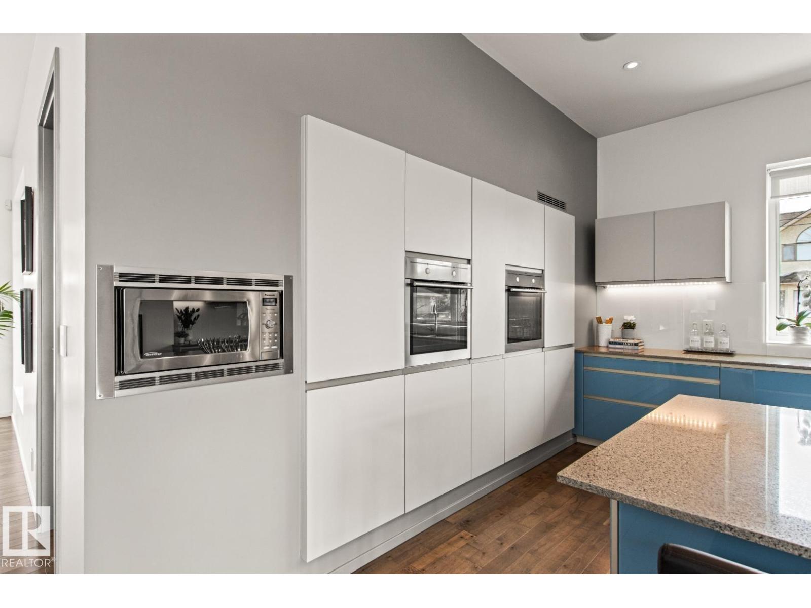 7548 110 Av Nw Property Photo 24