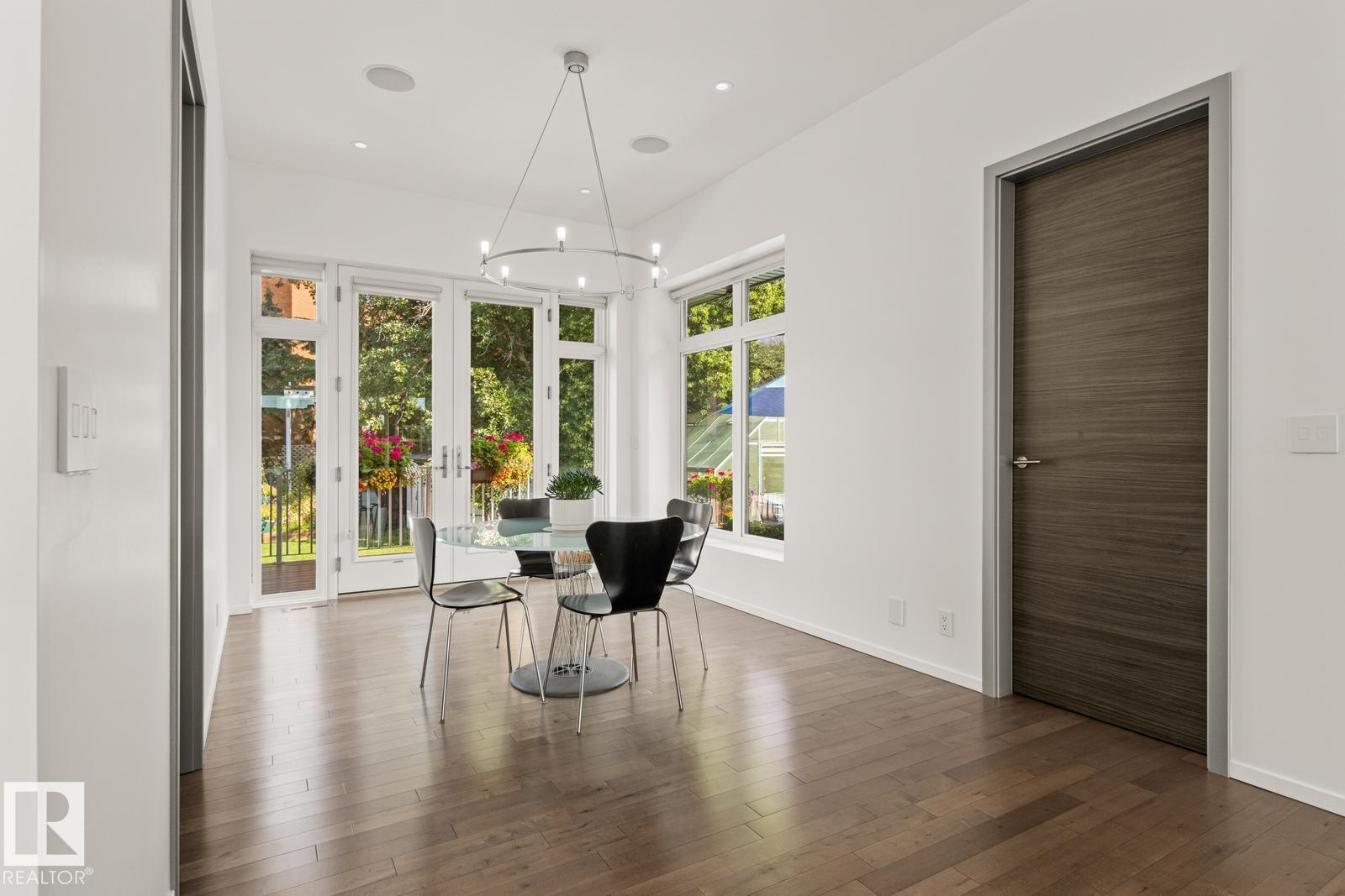 7548 110 Av Nw Property Photo 25