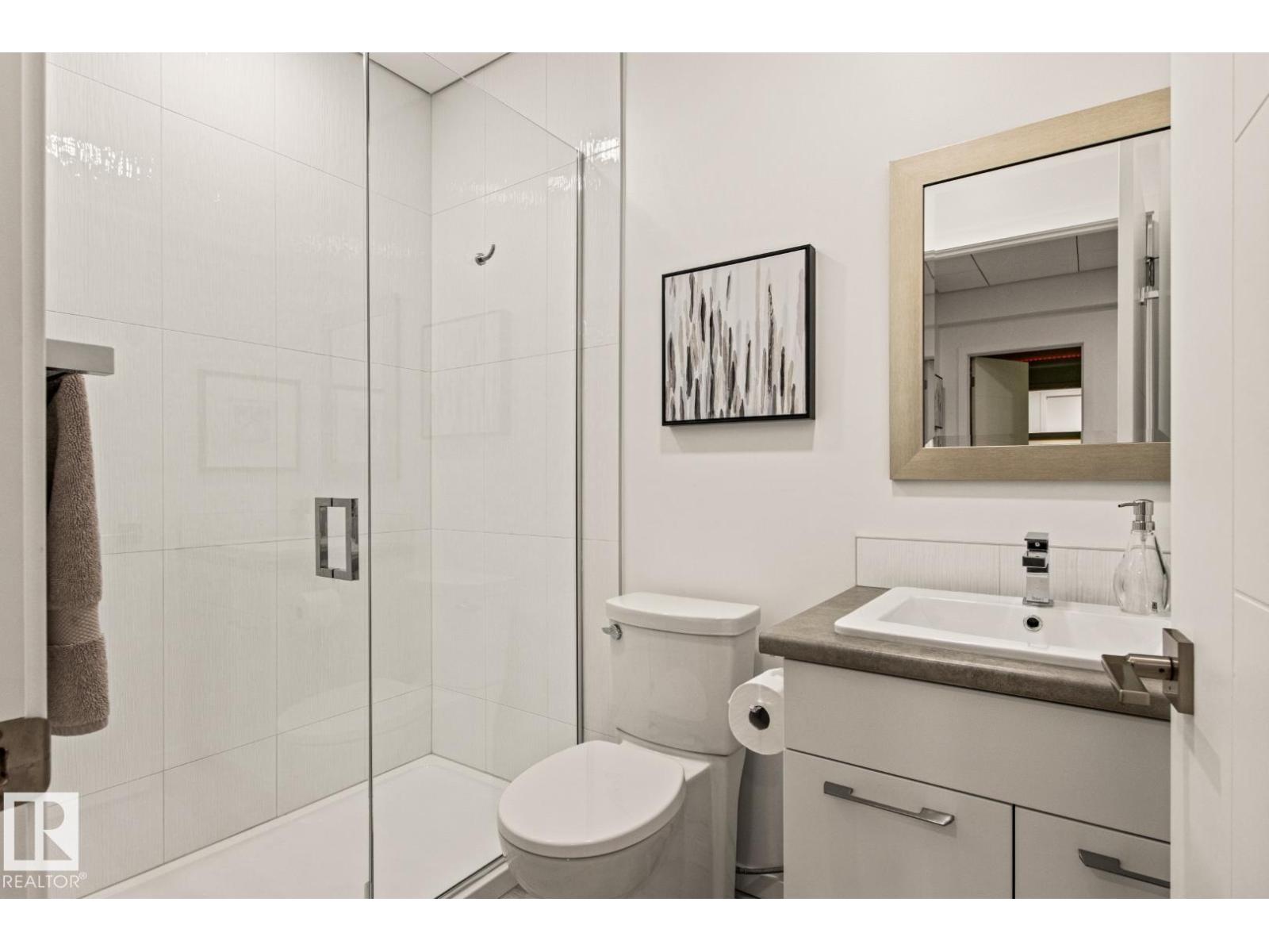 7548 110 Av Nw Property Photo 52