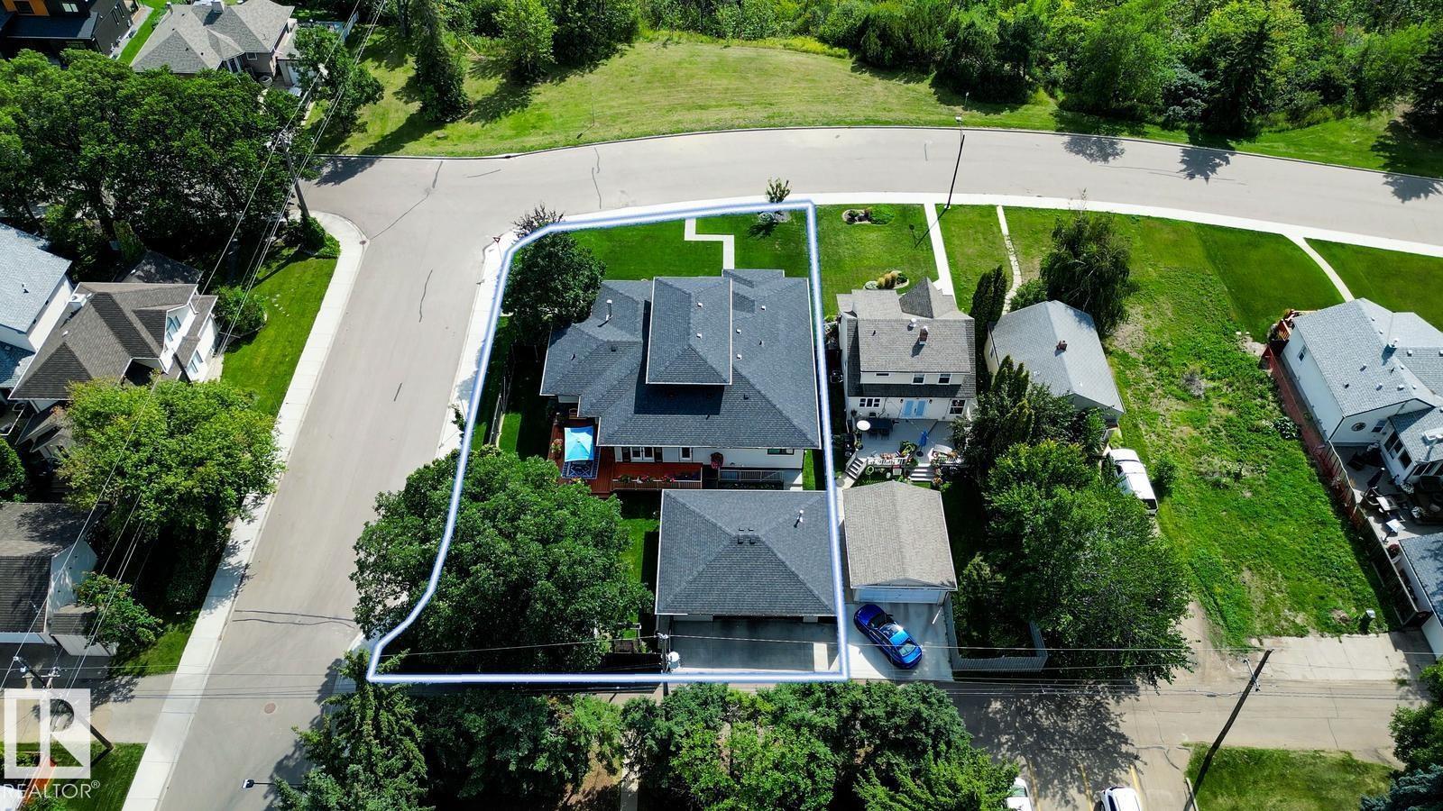 7548 110 Av Nw Property Photo 61