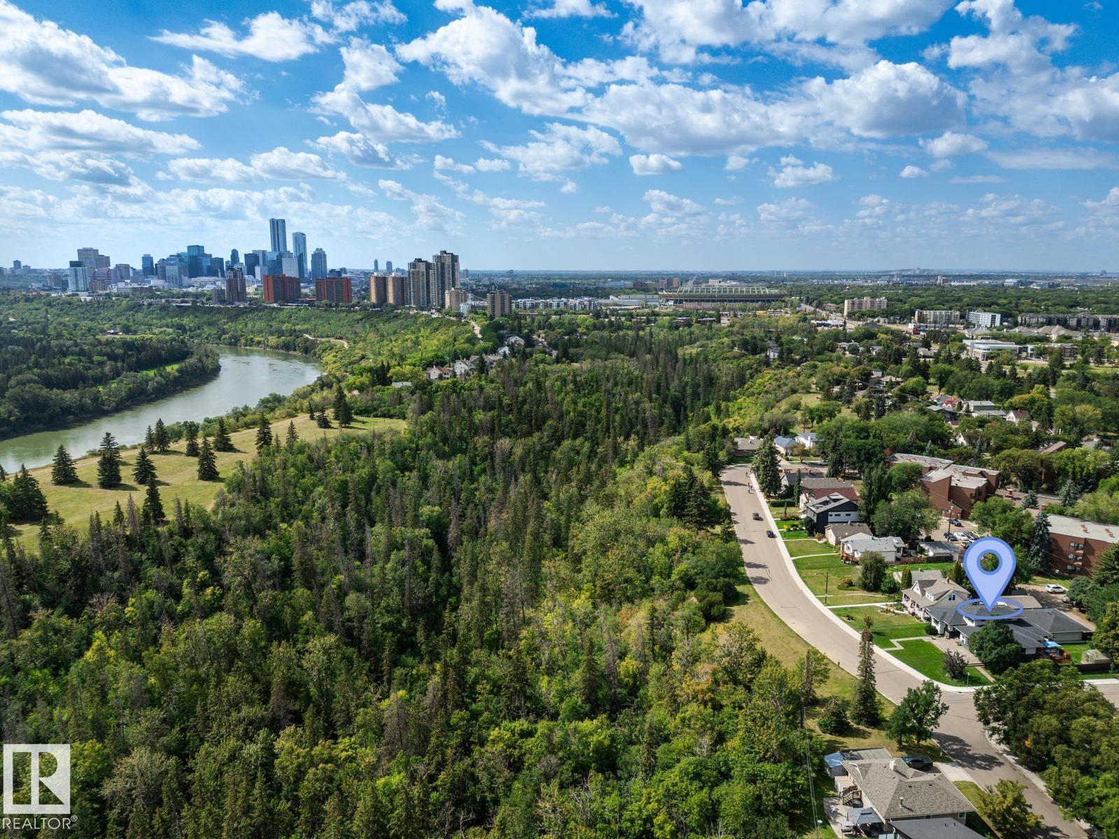 7548 110 Av Nw Property Photo 63