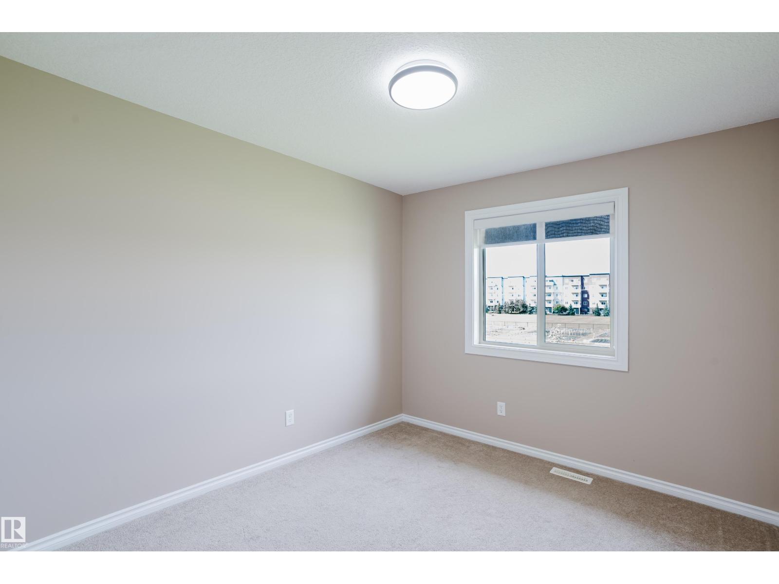 #106 5420 Grant Macewan Bv Property Photo 27