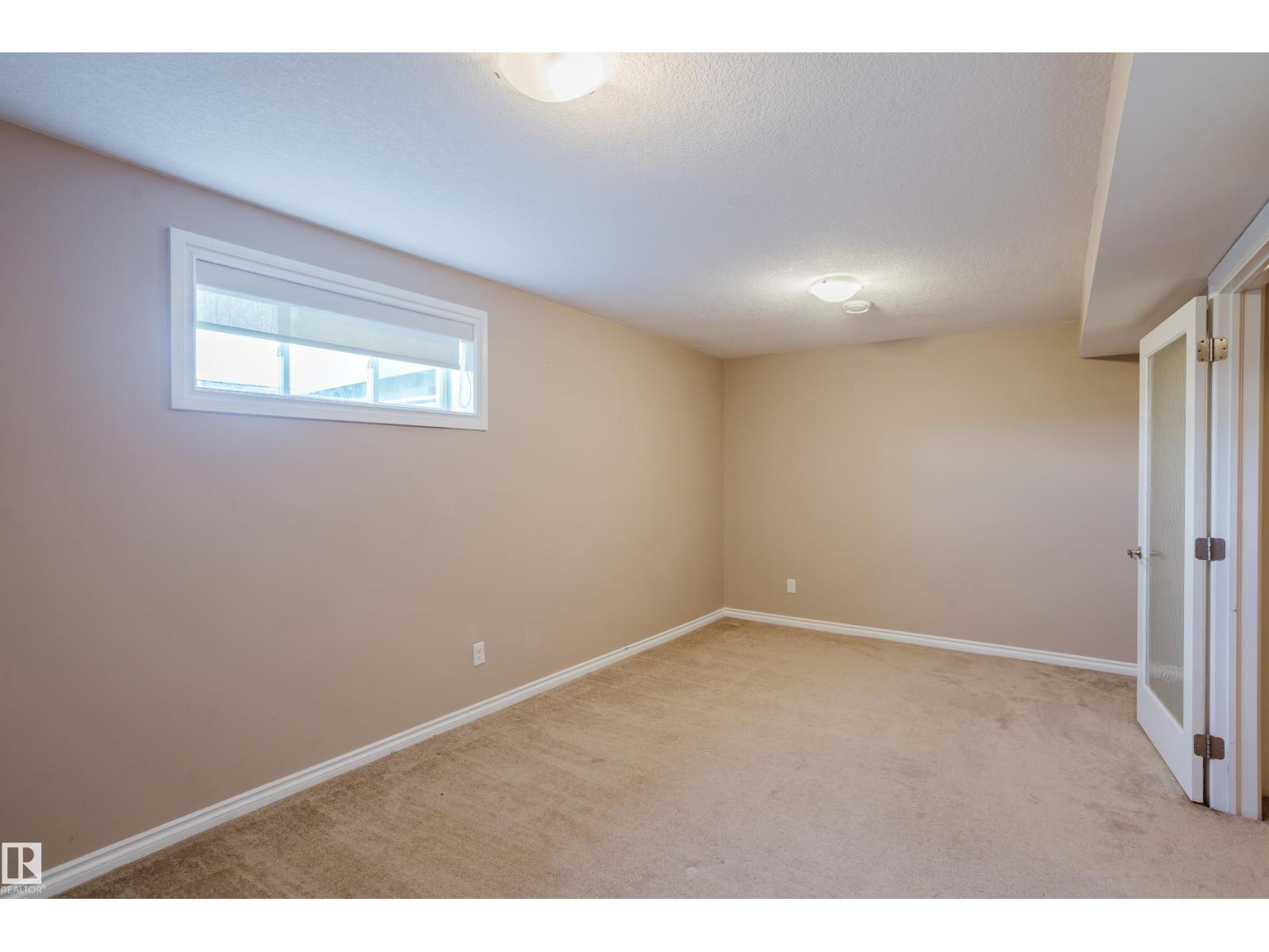 #106 5420 Grant Macewan Bv Property Photo 37