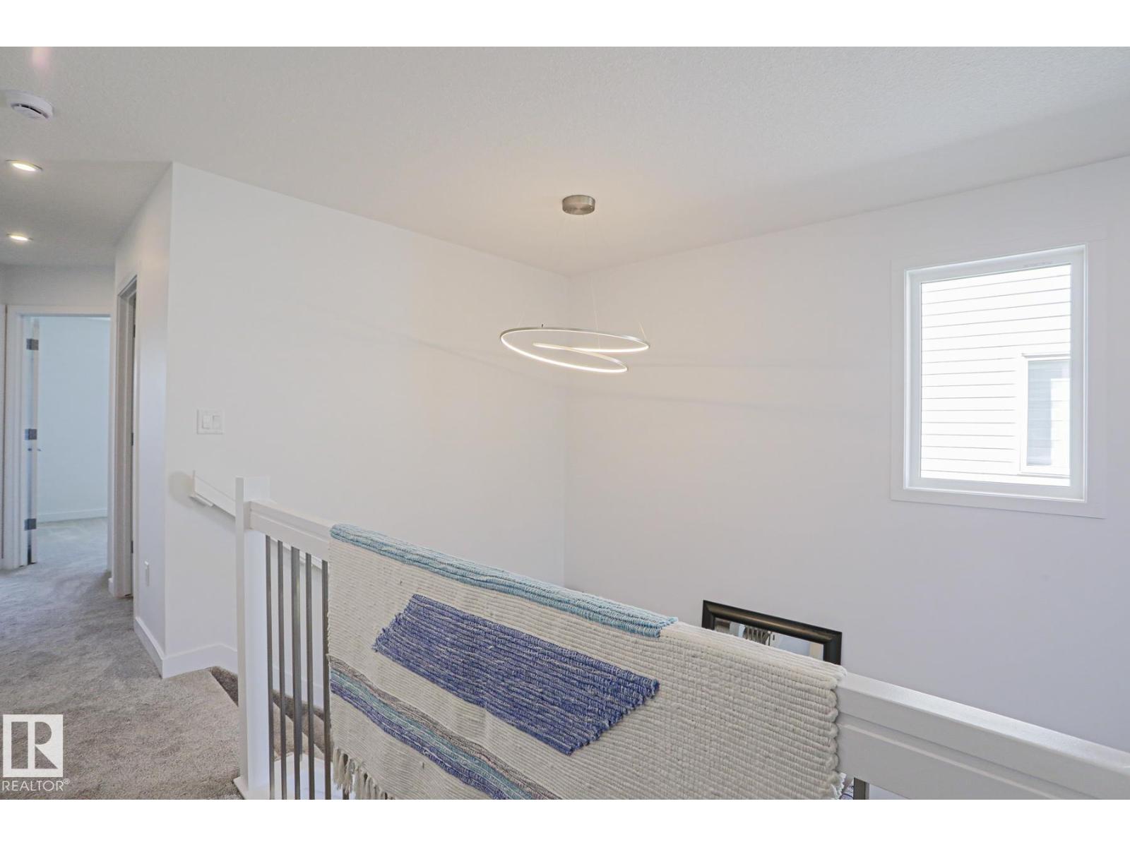 102 Royal St Property Photo 28