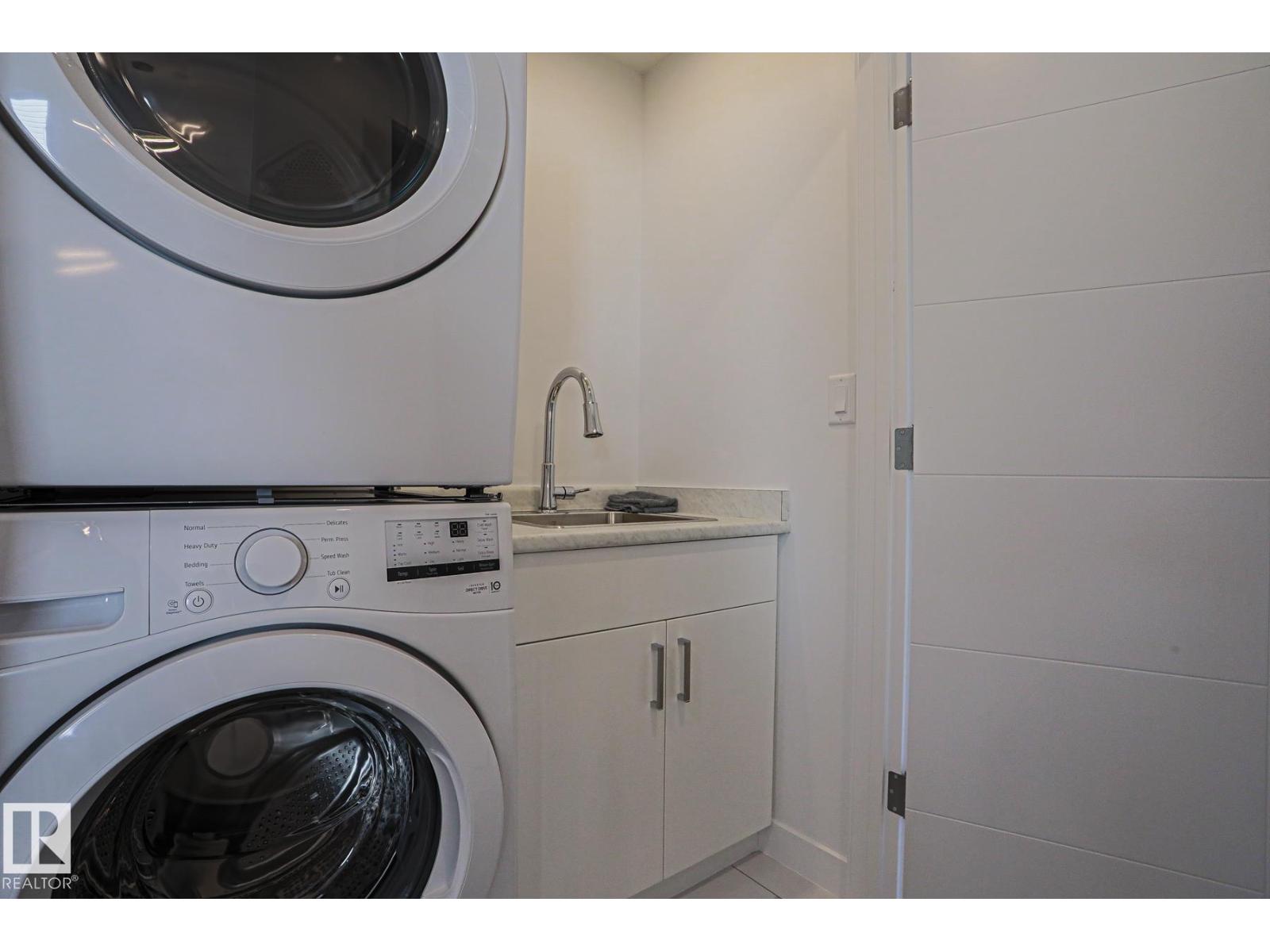 102 Royal St Property Photo 29
