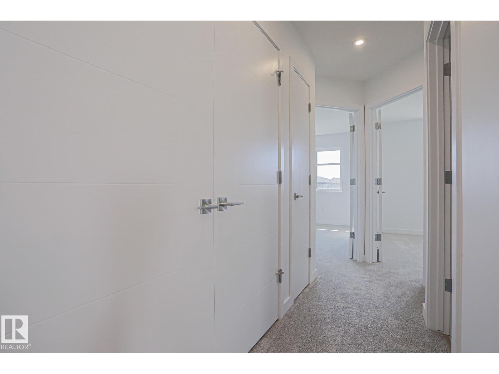 102 Royal St Property Photo 30