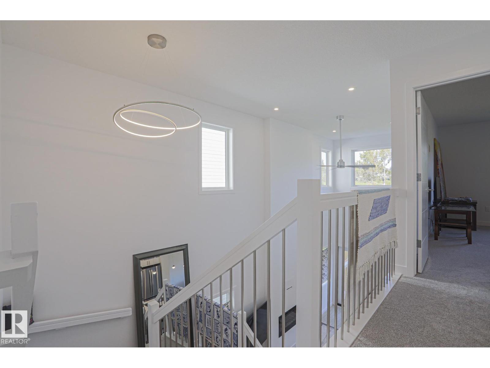 102 Royal St Property Photo 31