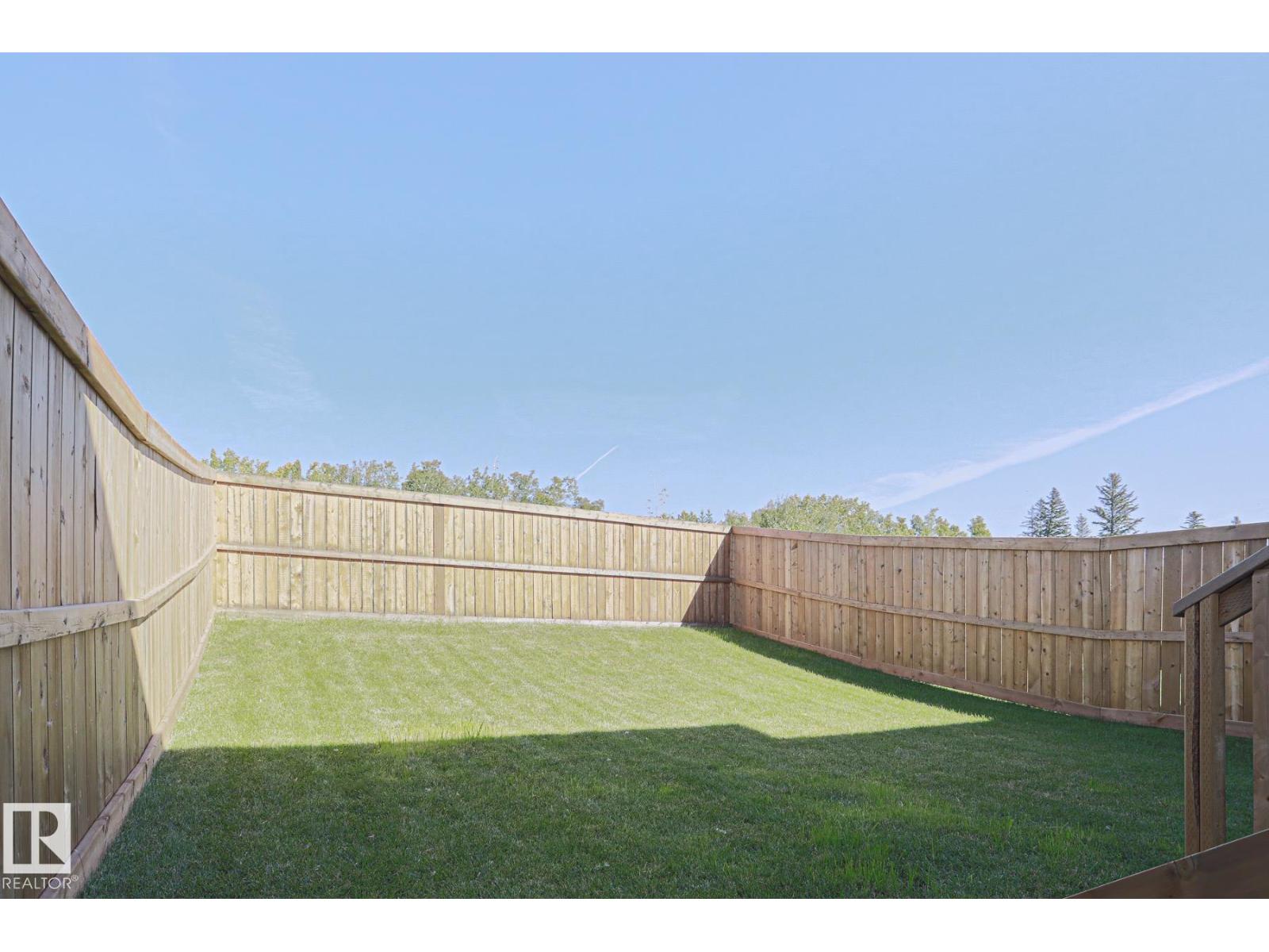 102 Royal St Property Photo 49